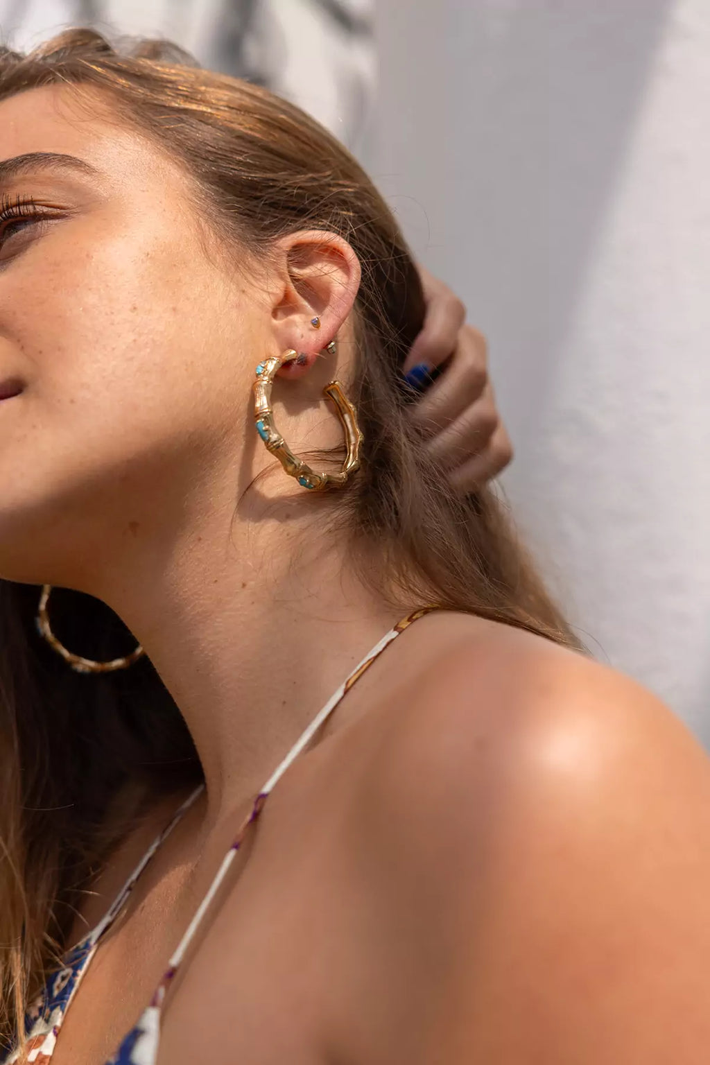 Boucles d'oreilles BAMBOU strass doré à l'or fin - Turquoise