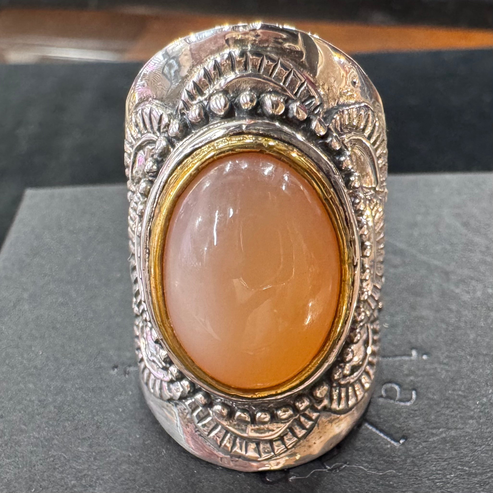 Bague Pierre de lune orange – Jalan Jalan (Taille 56)