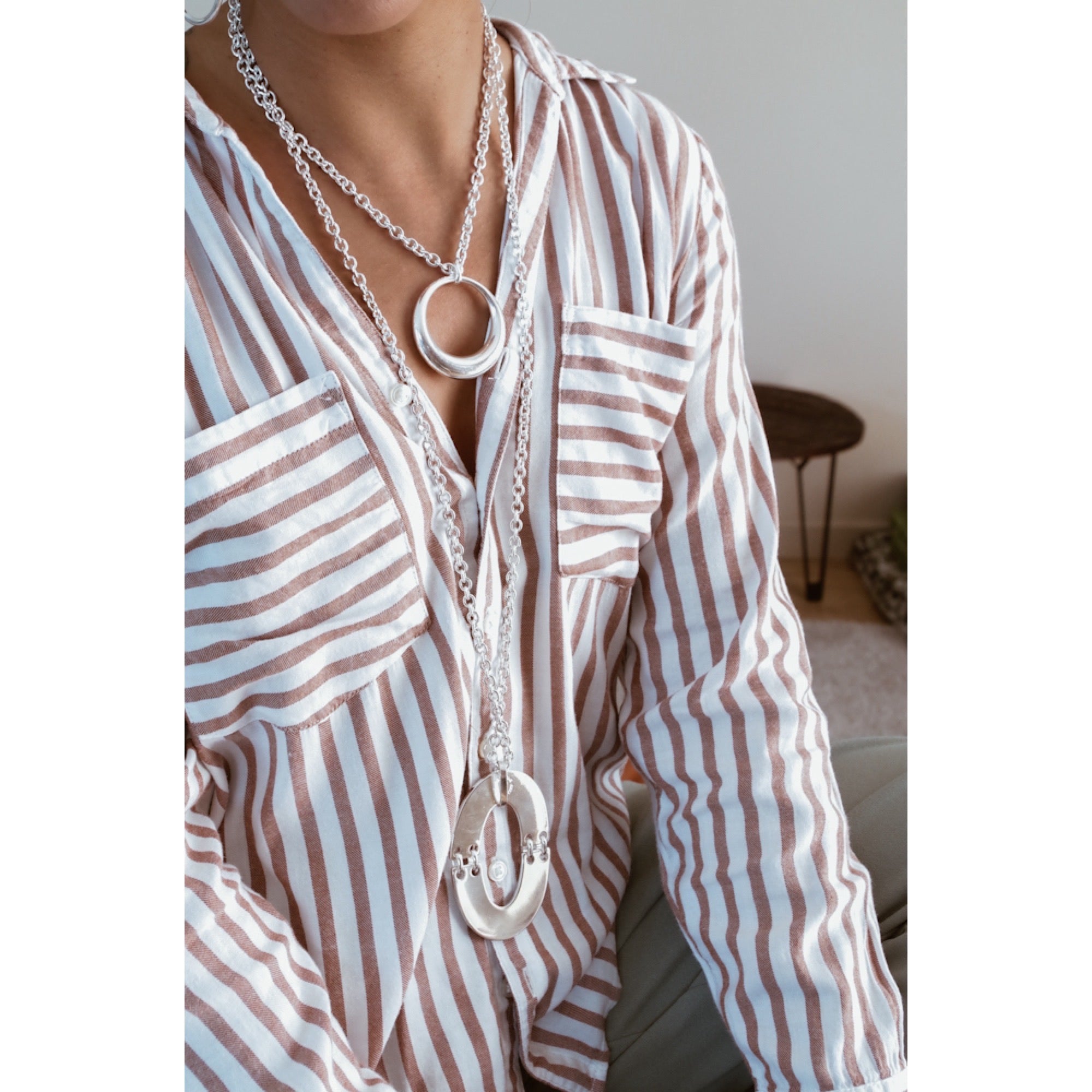 Sautoir en plaqué argent, chaîne et pendentif ovale