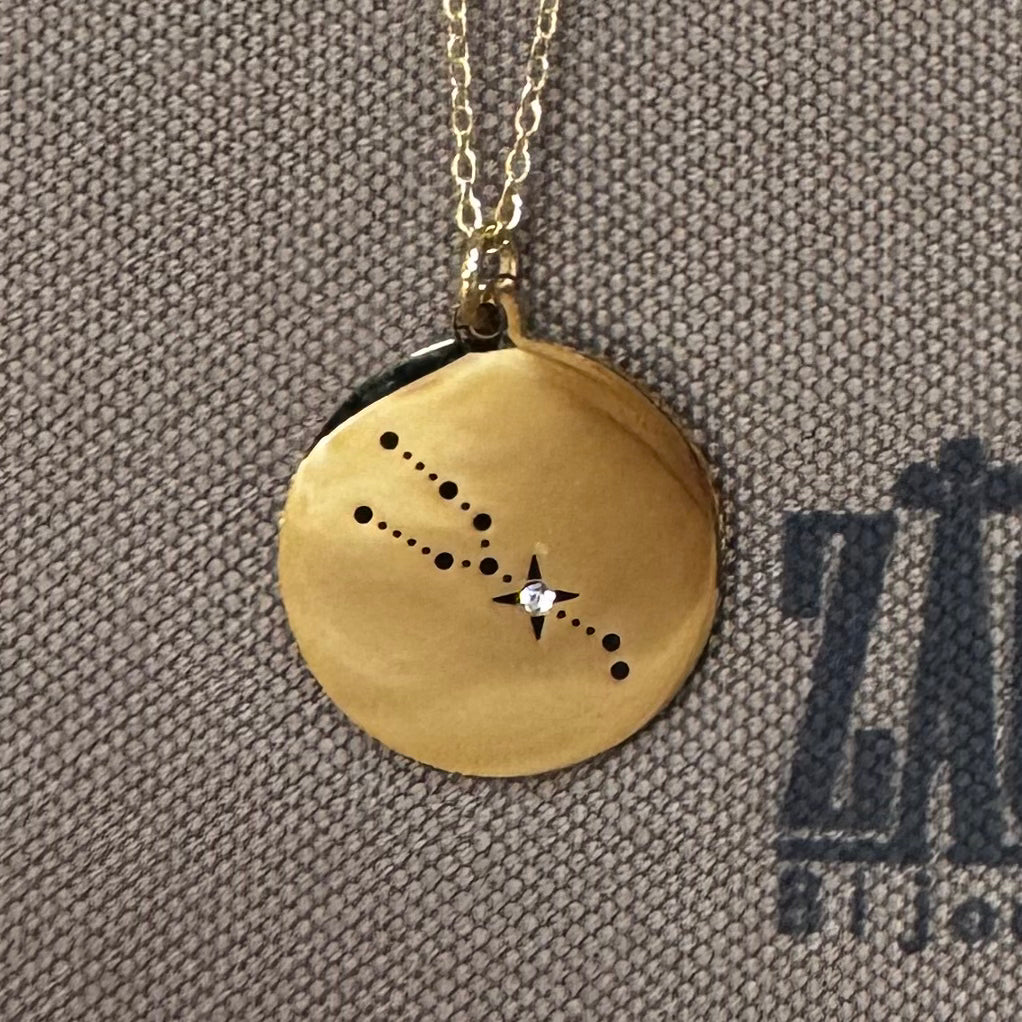 Collier signe astrologique en constellation